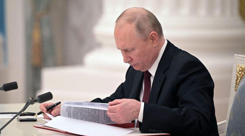 Vladimir Poutine annonce une opération militaire spéciale en Ukraine