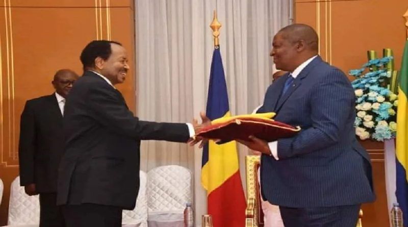 Les présidents Paul Biya et Archange Touadéra